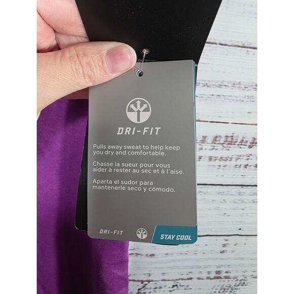 Nike v-neck Dri-Fit women's t-shirt size medium NWT - Picture 4 of 5